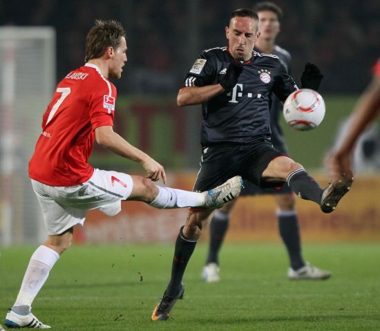 防守端的硬 防守端的硬